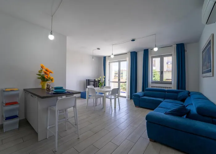 La Luna Nel Golfo - A * Follonica