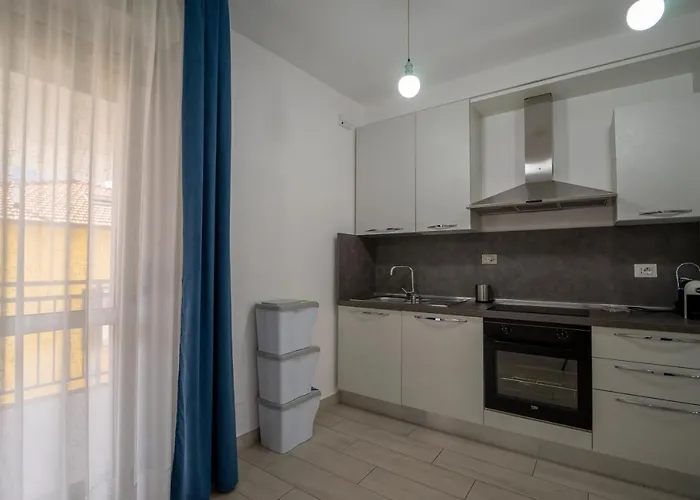 La Luna Nel Golfo - A Follonica