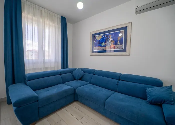 La Luna Nel Golfo - A *