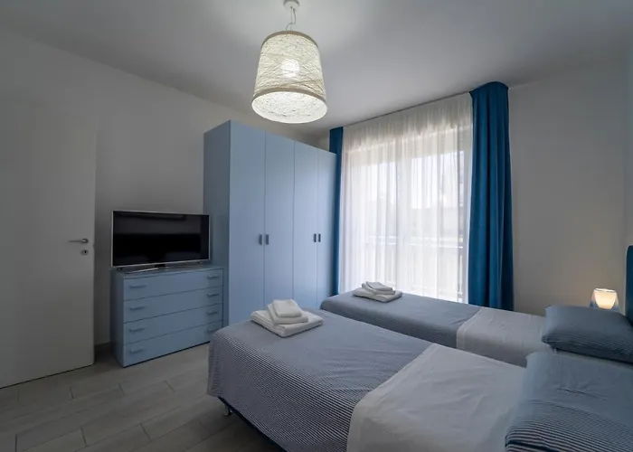 La Luna Nel Golfo - A * Follonica